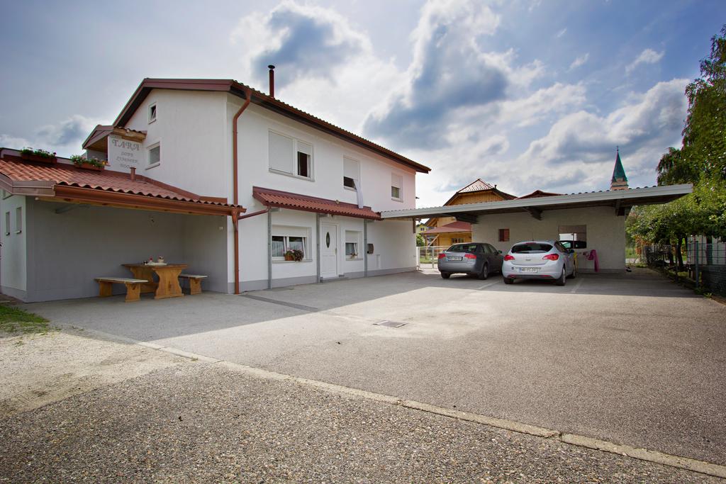 GuesthouseTara